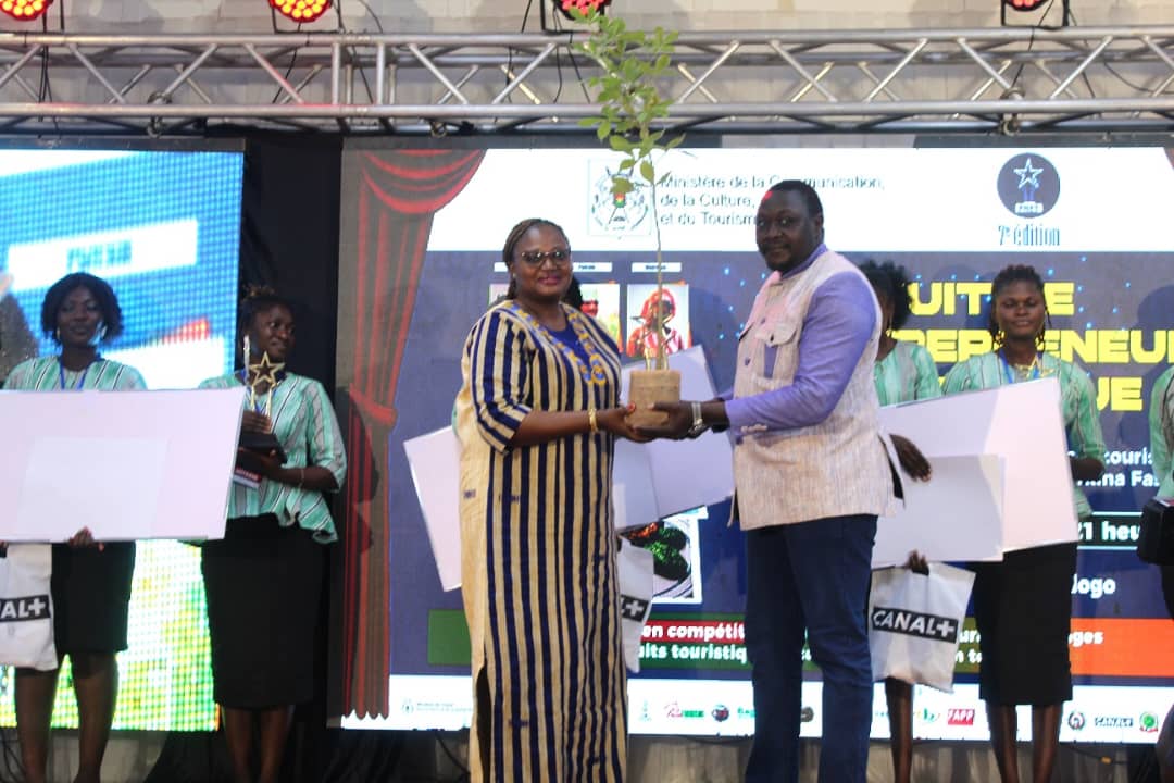 7TH EDITION OF THE NATIONAL TOURISM ENTREPRENEUR AWARD